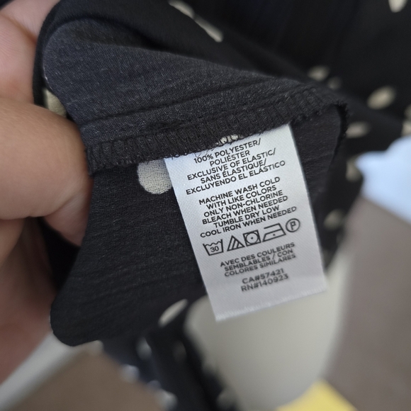 Loft | Medium | Black & White Polka Dot High Neck Blouse - Picture 9 of 9